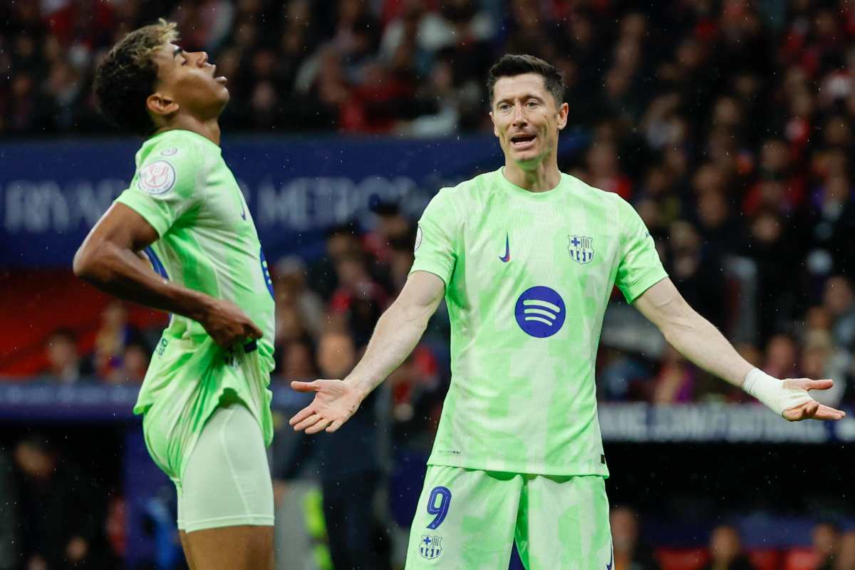 Lewandowski con Yamal