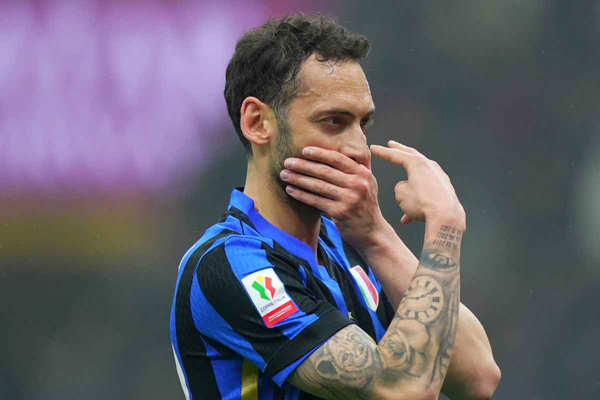 Calhanoglu Inter, è finita? Il messaggio sui social Calhanoglu Inter, è finita? Il messaggio sui social