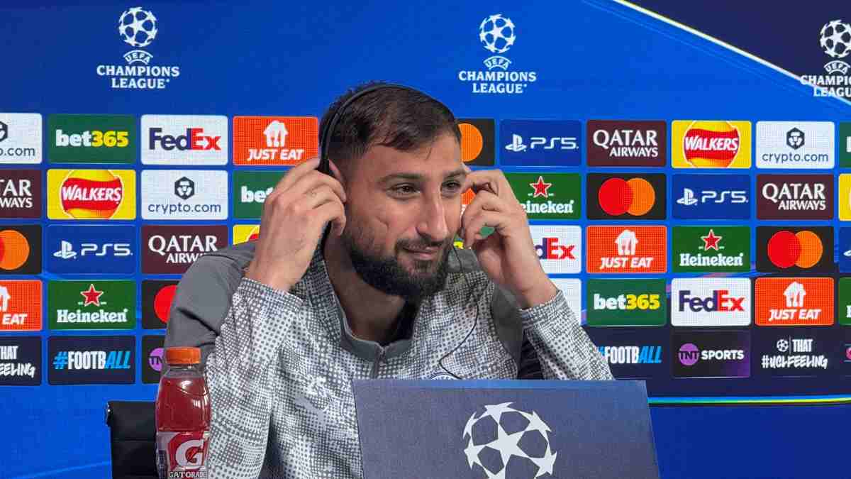 Gianluigi Donnarumma in conferenza prima del Napoli