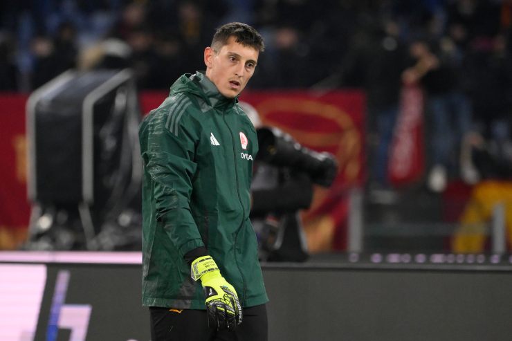 Gollini in campo con la Roma