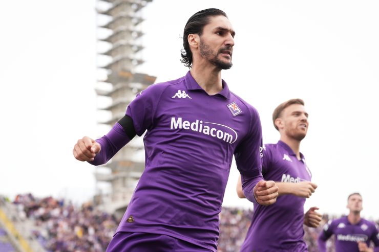Adli in campo con la Fiorentina