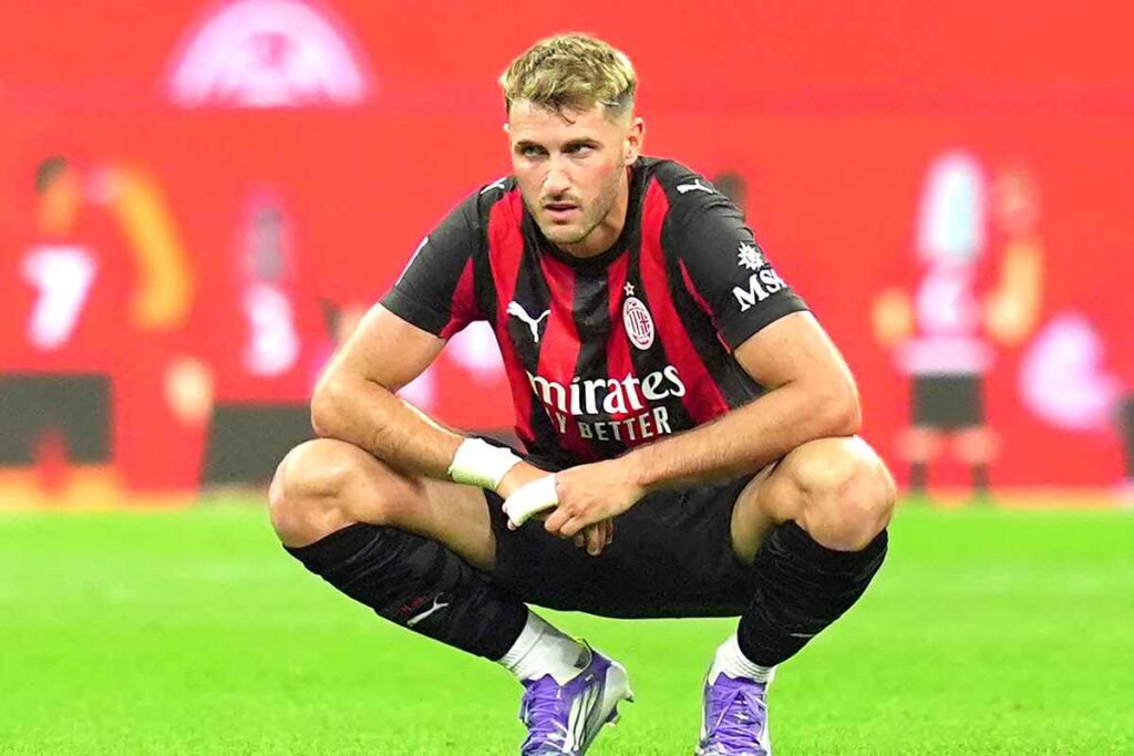 L'annuncio del ds sullo scambio tra Roma e Milan