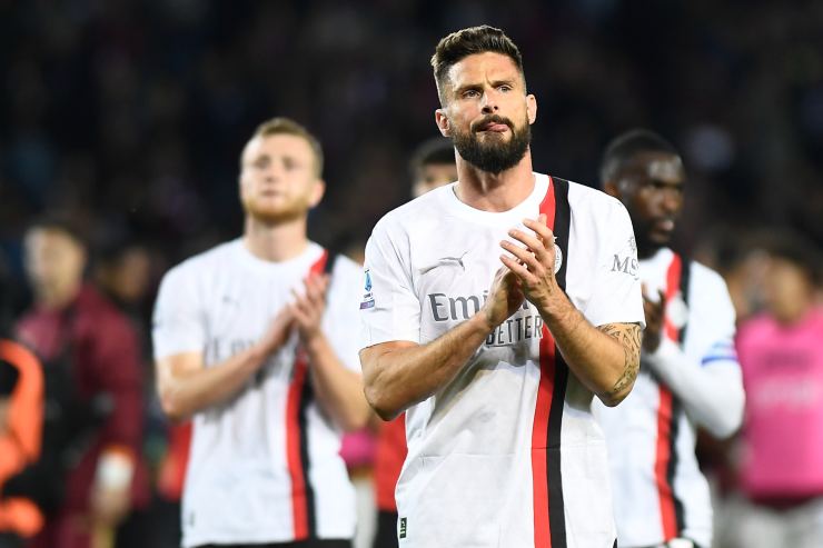 Giroud in campo con il Milan
