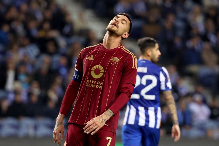 Pellegrini che si dispera