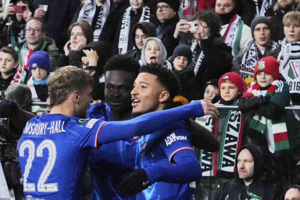 Sancho in campo con il Chelsea