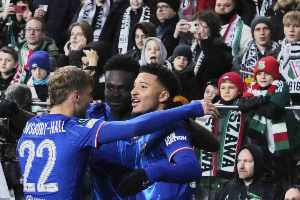 Sancho in campo con il Chelsea