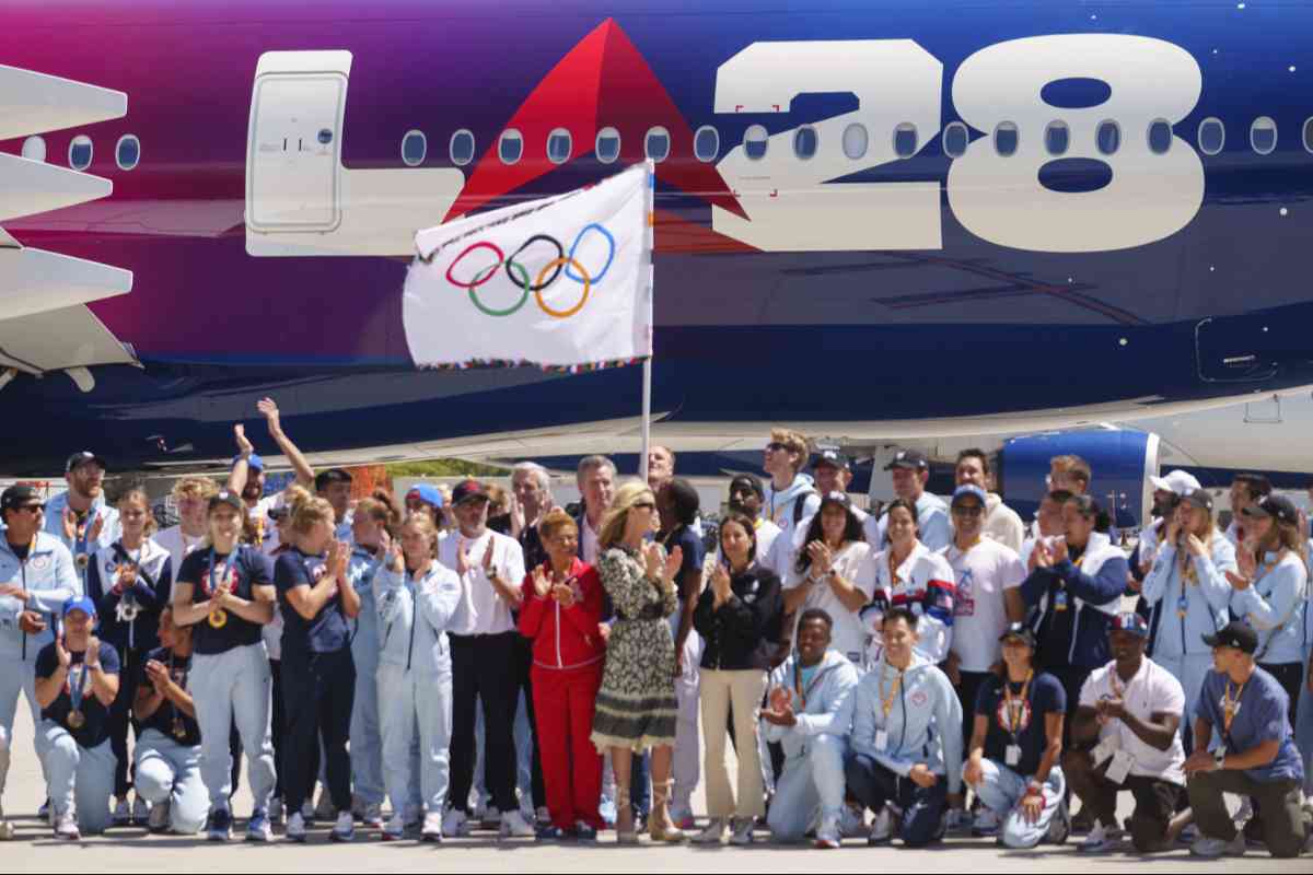 Lo pagarono 100 milioni, ora cambia sport: “Vuole andare alle Olimpiadi” Lo pagarono 100 milioni, ora cambia sport: “Vuole andare alle Olimpiadi”