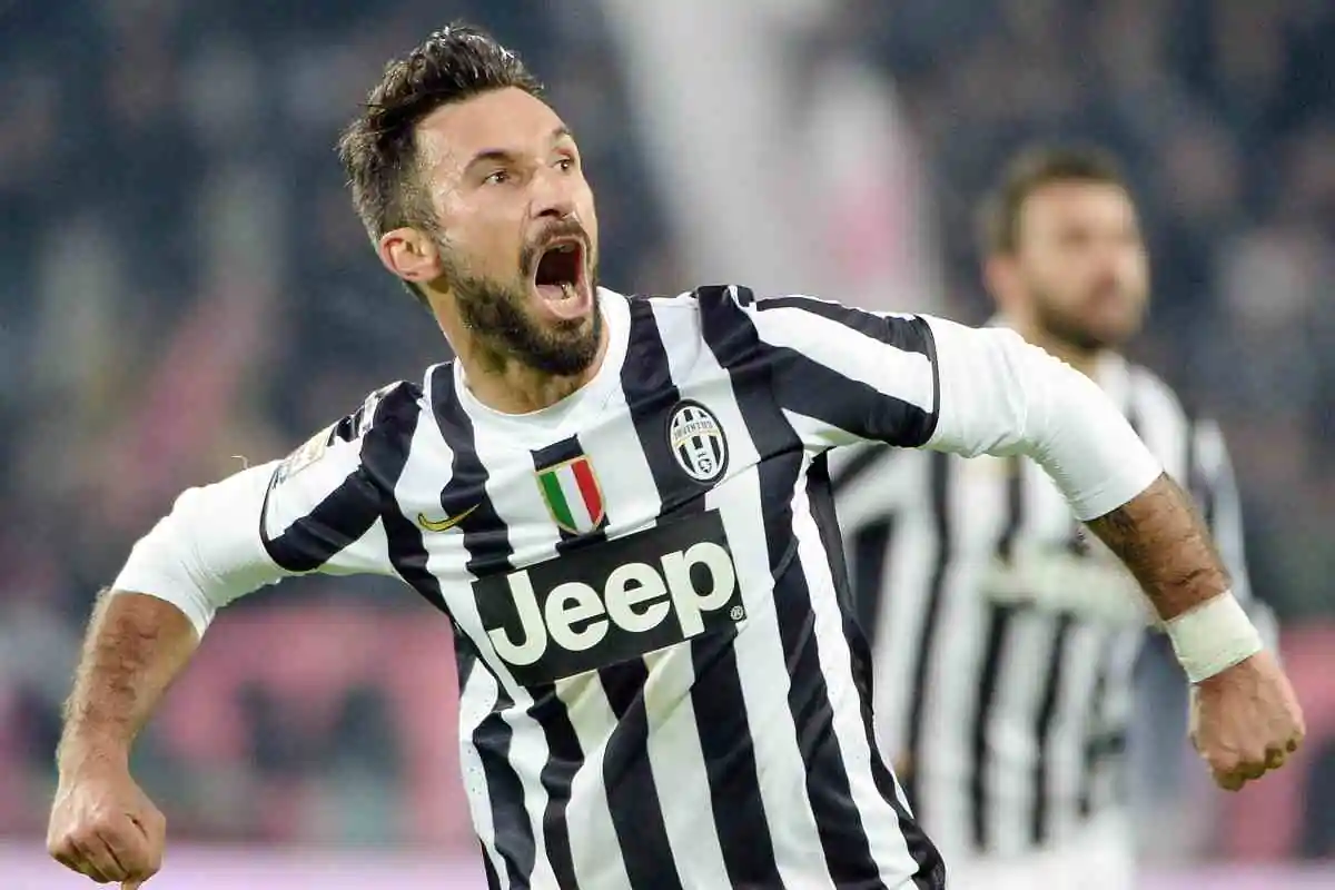 Svolta in panchina: arriva Vucinic, annuncio a breve