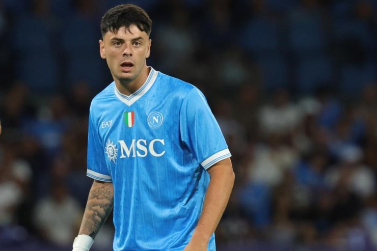 Ambrosino in campo con indosso la magia del Napoli
