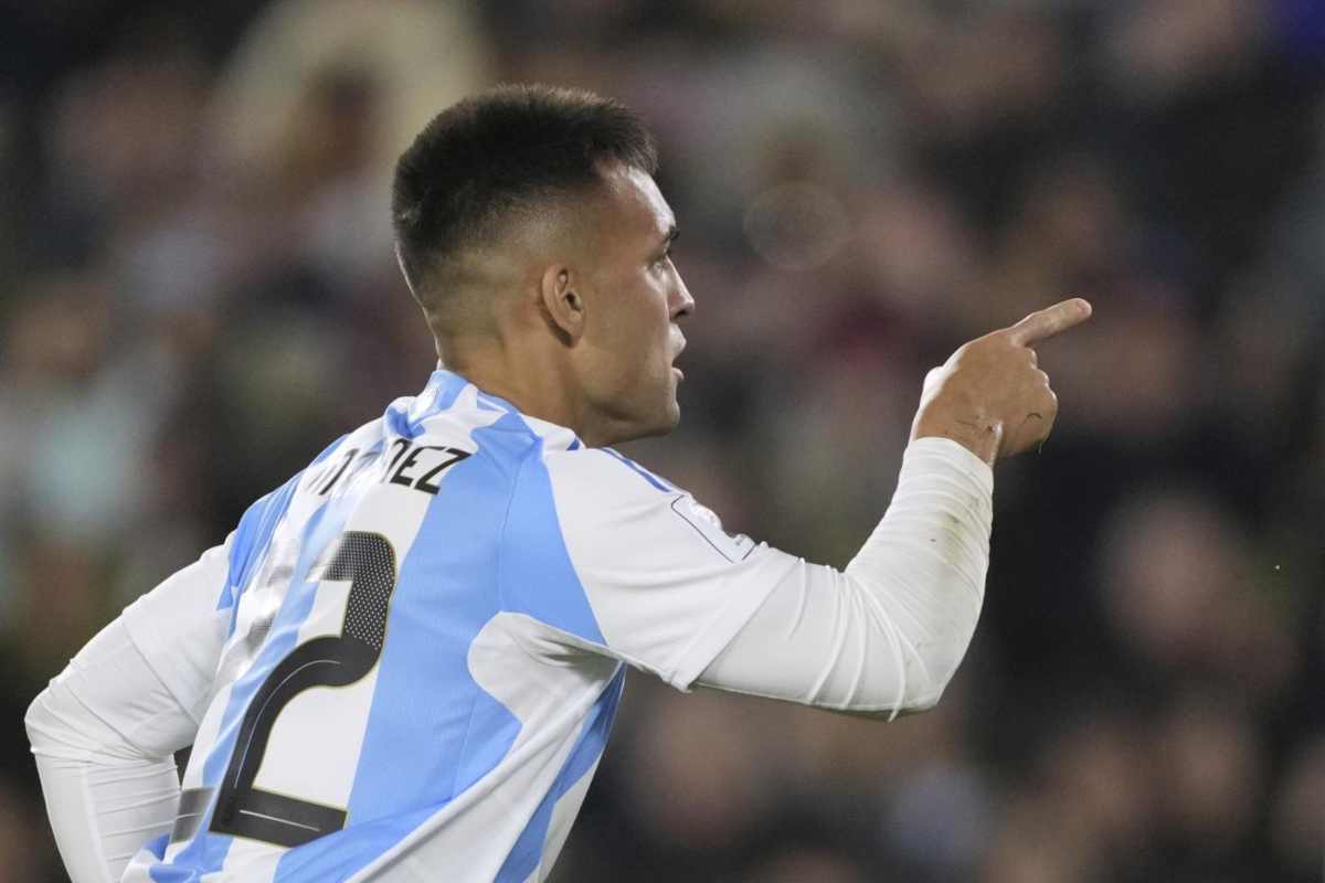 Lautaro con la maglia dell'Argentina