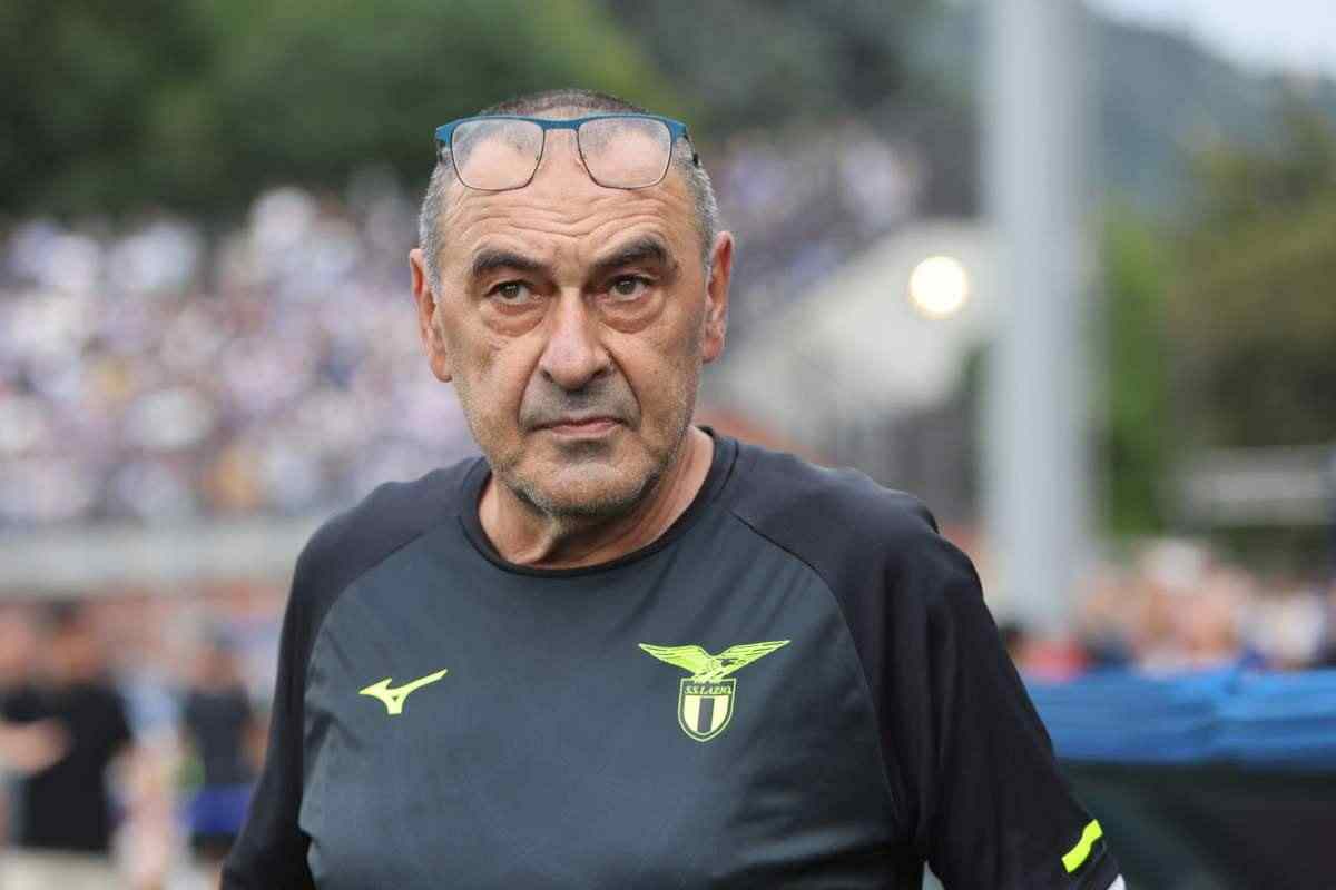 lazio nel caos due calciatori stanno per finire fuori rosa