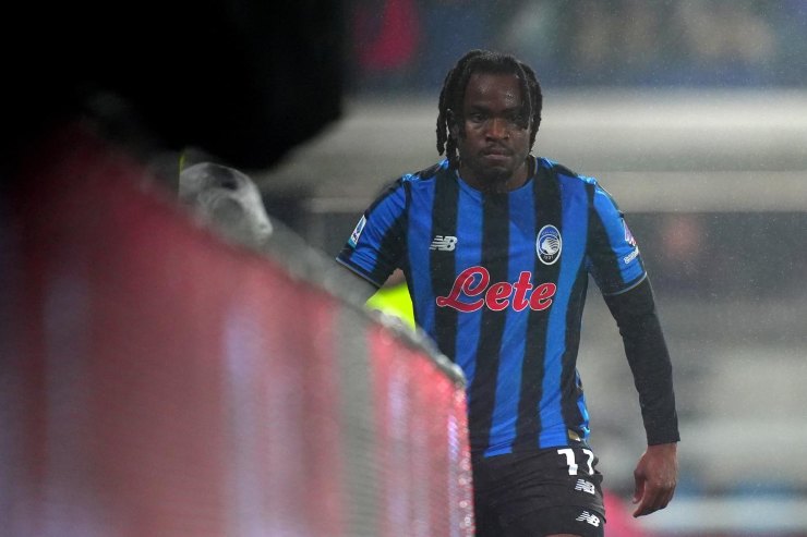 Lookman in campo con l'Atalanta