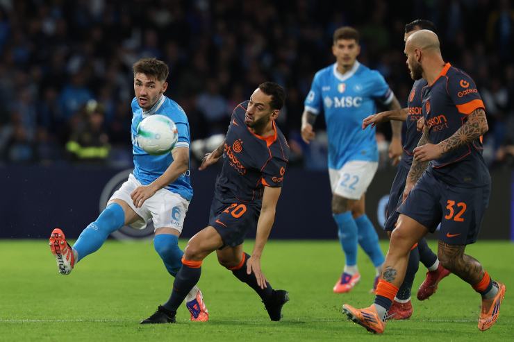 Nuovo orario in arrivo per le partite di Serie A, Dazn pronta a dire sì: quando si giocherebbe Nuovo orario in arrivo per le partite di Serie A, Dazn pronta a dire sì: quando si giocherebbe