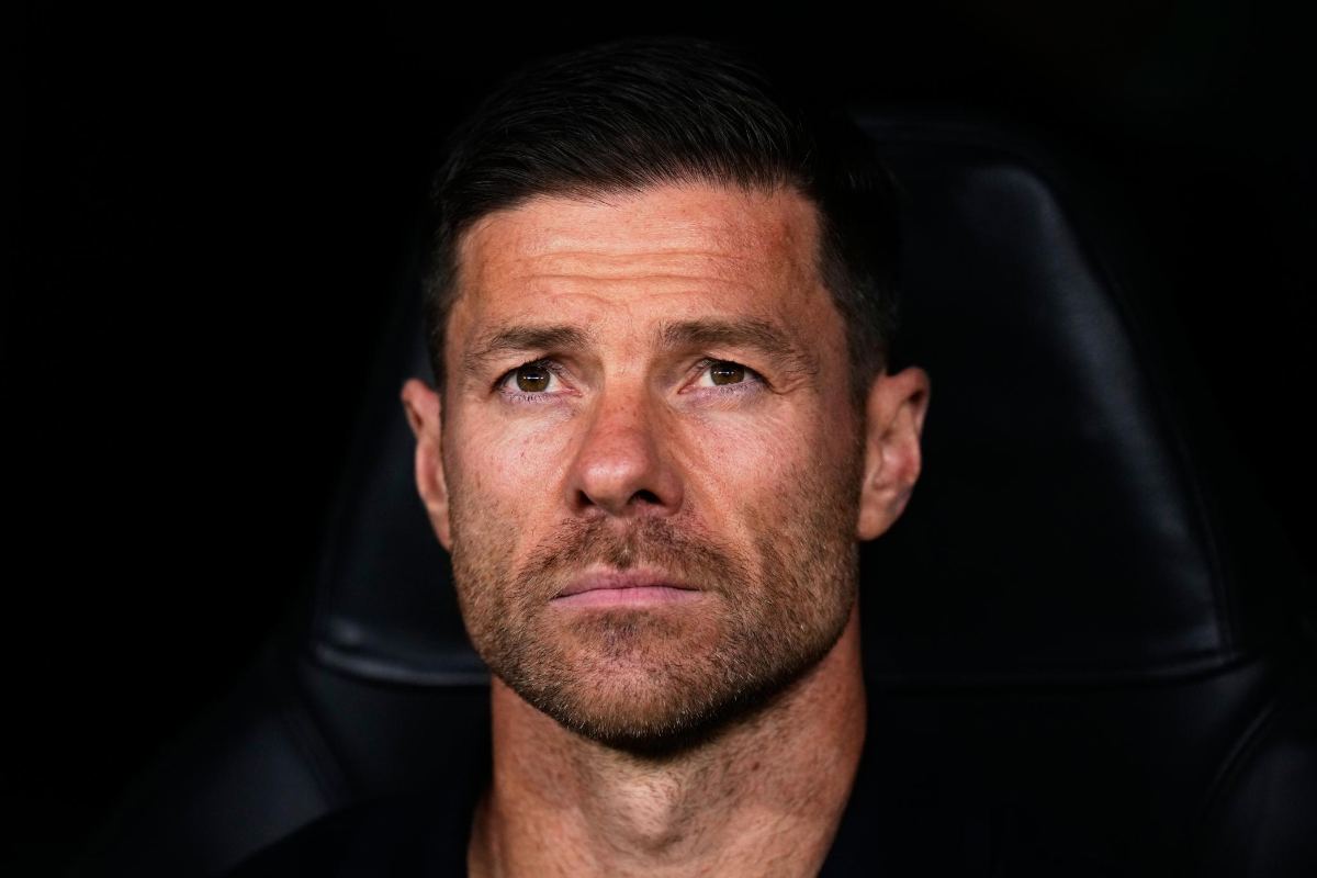 Caos Real Madrid, spogliatoio in subbuglio: Xabi Alonso in discussione e un big in partenza Caos Real Madrid, spogliatoio in subbuglio: Xabi Alonso in discussione e un big in partenza