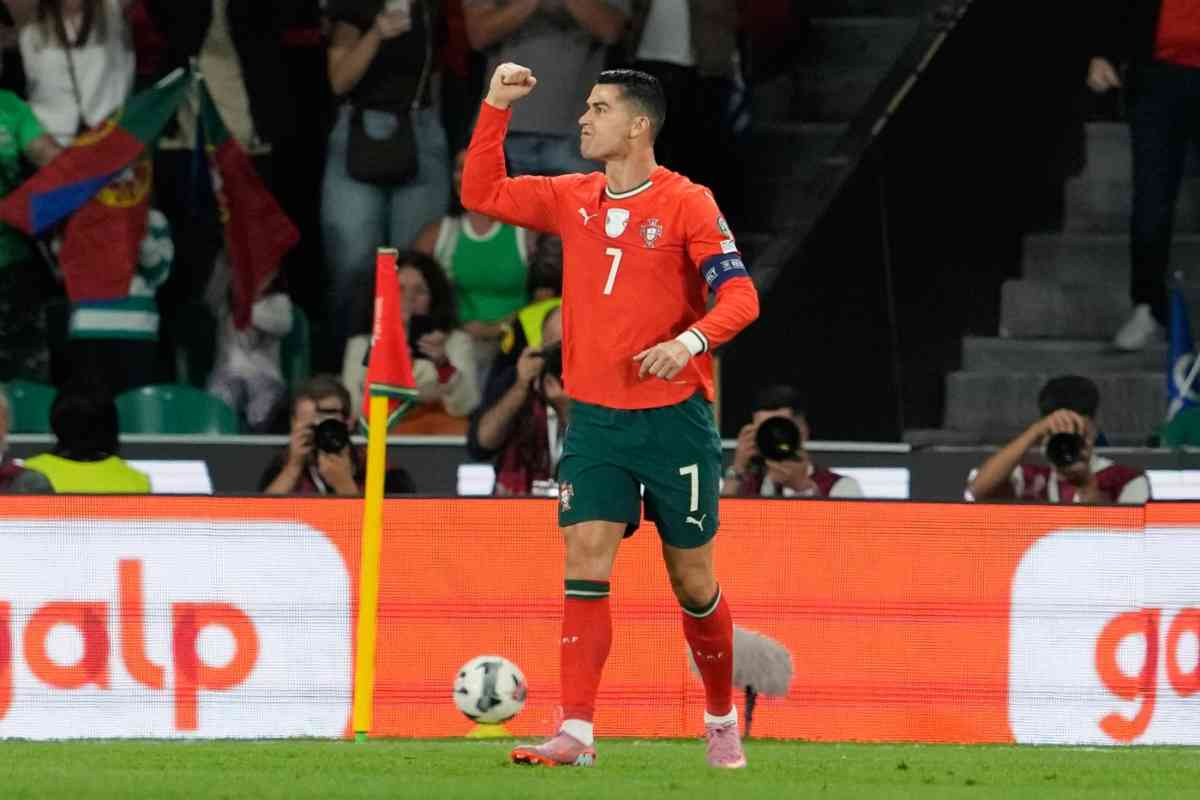 Cristiano Ronaldo riscrive la storia con il Portogallo: doppietta e nuovo record Cristiano Ronaldo riscrive la storia con il Portogallo: doppietta e nuovo record