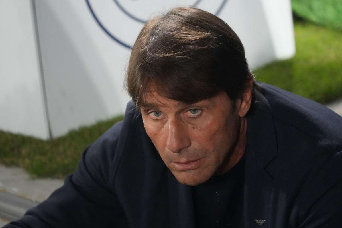 Brutte notizie per il Napoli, il titolarissimo va ko: Conte trema