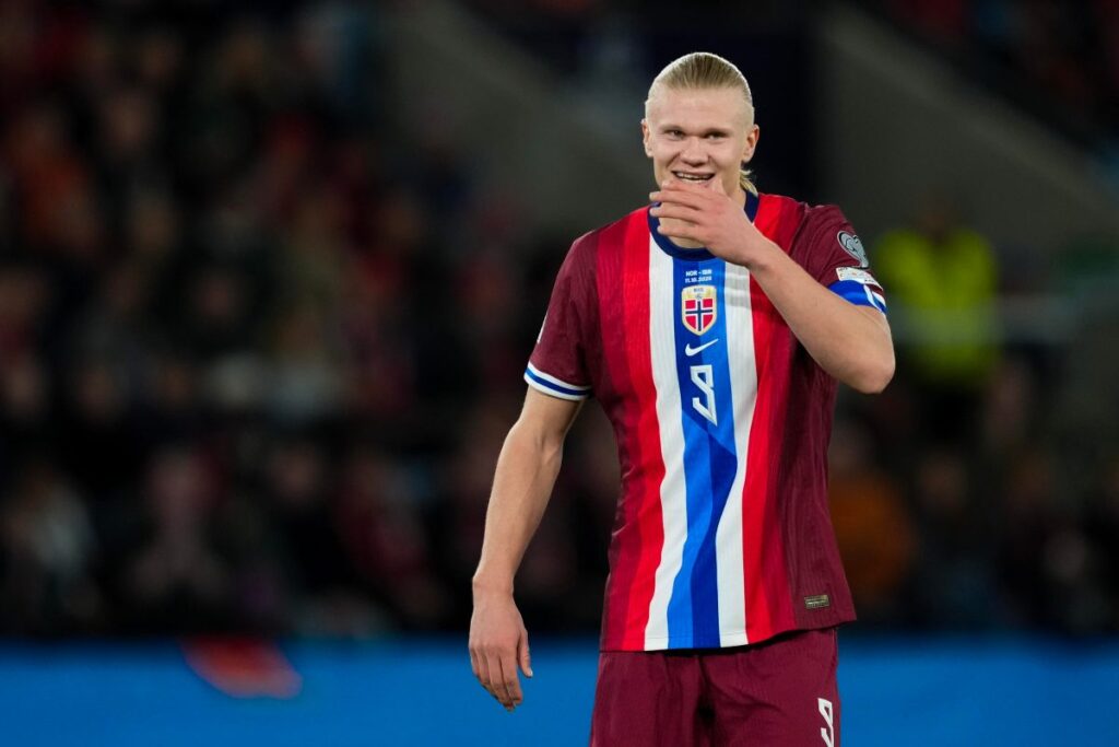 Erling Haaland, attaccante del Manchester City, nel corso del match tra Norvegia e Israele