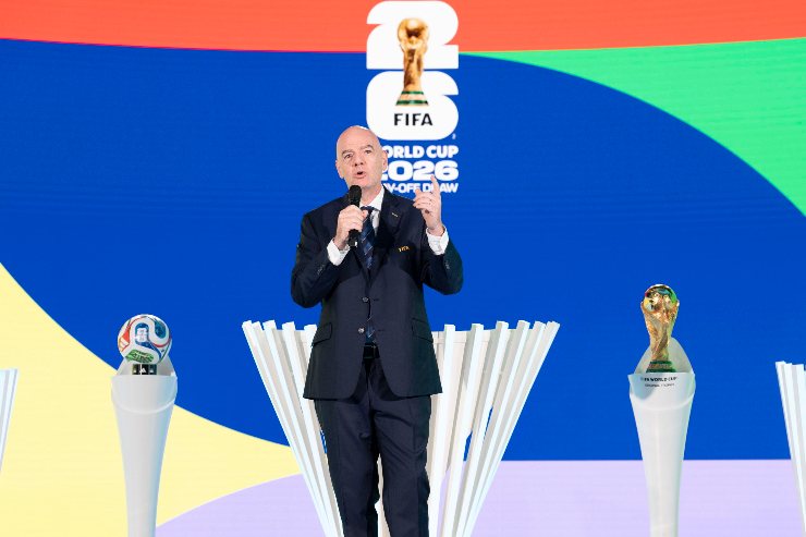 Gianni Infantino parla alla presentazione dei Mondiali