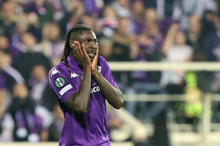Moise Kean disperato durante la semifinale di Uefa conference league