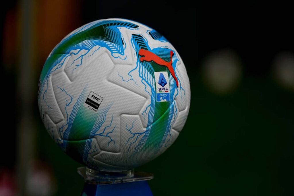 Foto del pallone della Serie A pre - match Udinese Atalanta