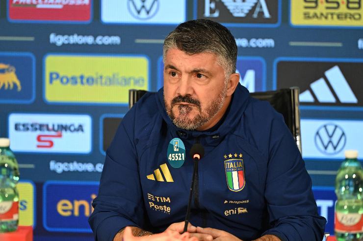 Gennaro Gattuso interviene in conferenza stampa come commissario tecnico della Nazionale italiana durante la stagione 2025/2026.